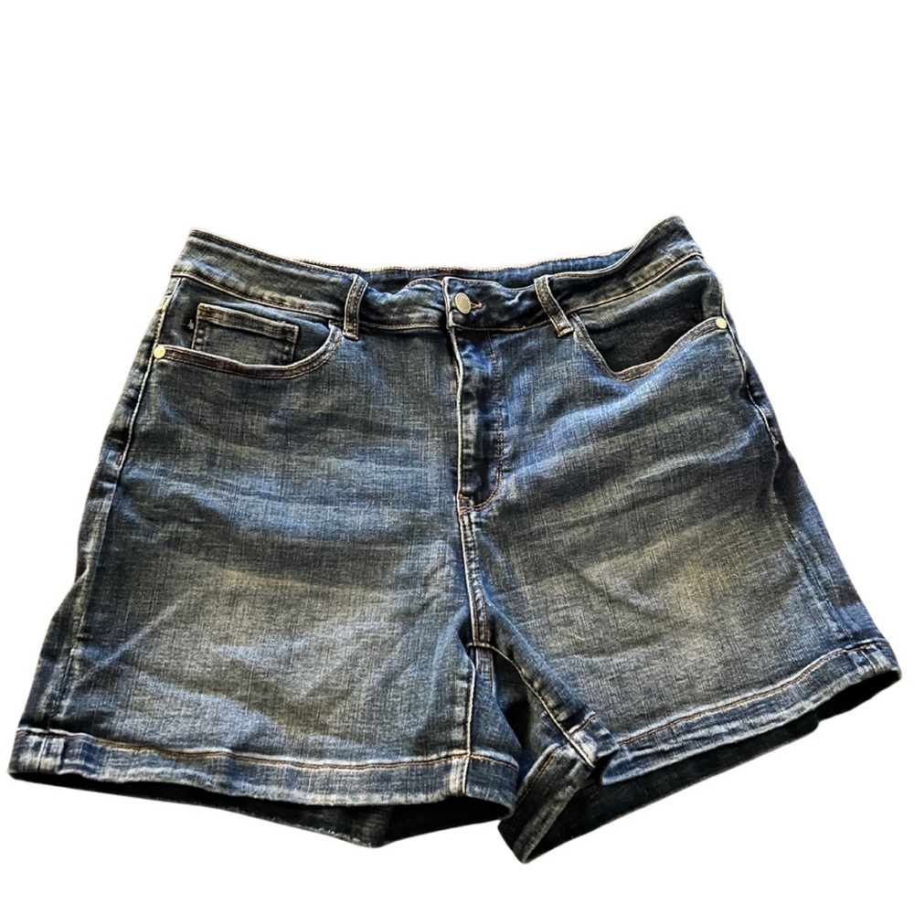 Judy Blue denim short 2XL